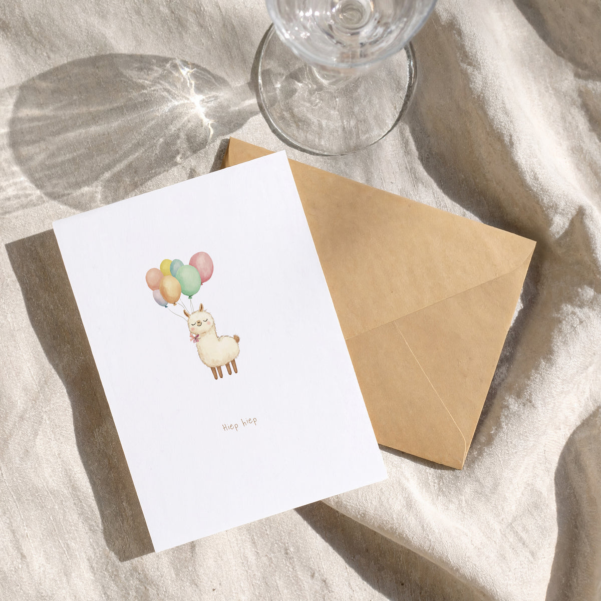 Verjaardagskaart hiep hiep alpaca